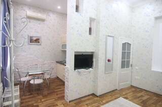 Апарт-отели Апарт-отель на Преображенской 24 Одесса Апартаменты с душем-18