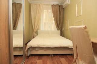 Апарт-отели Апарт-отель на Преображенской 24 Одесса Семейный номер — переулок Маяковского, 9-4